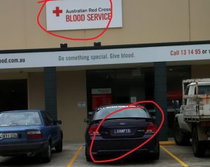 funny-coincidence-placement-fails-36__605